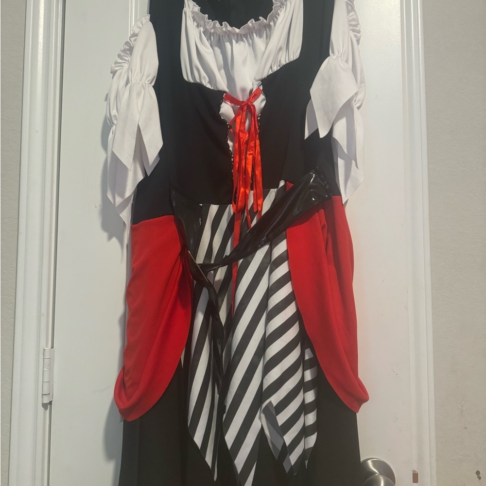 TORID size 1 pirate costume